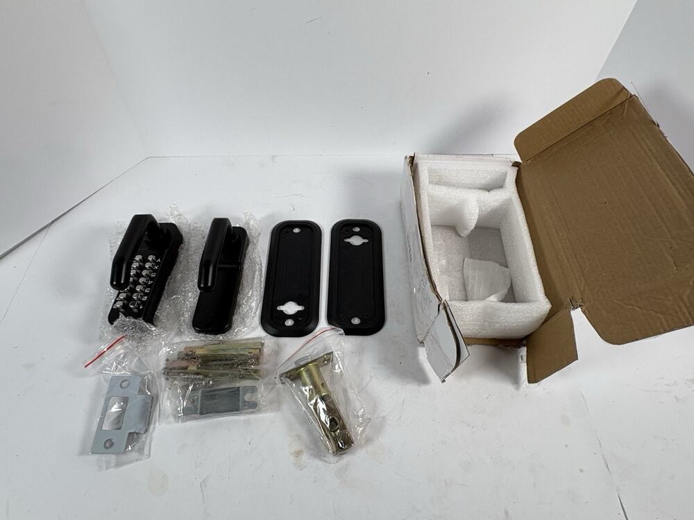 Souyou Mechanical Keyless Keypad Door Gate Lock Combination Handle Black
